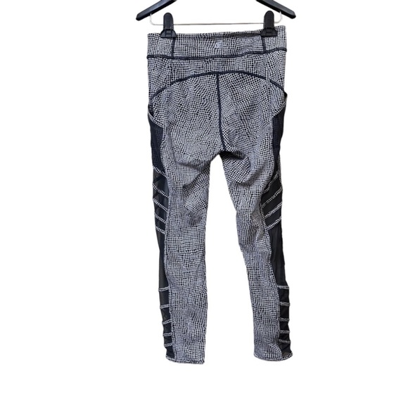 Lululemon Athletica Wild And Free Tight Fall Net Leggings, size 2 - Picture 7 of 9